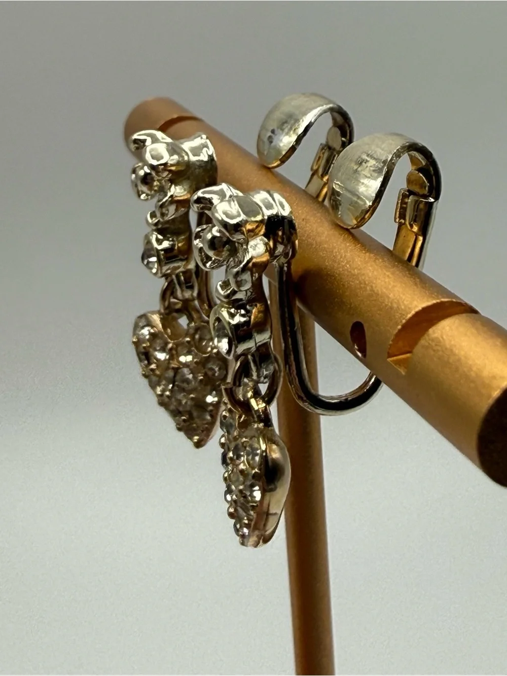 Vintage Sarah Coventry Rhinestone Heart Dangle Clip On Earrings Gold Tone